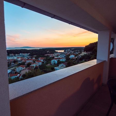 شقة Panoramic View Palit المظهر الخارجي الصورة